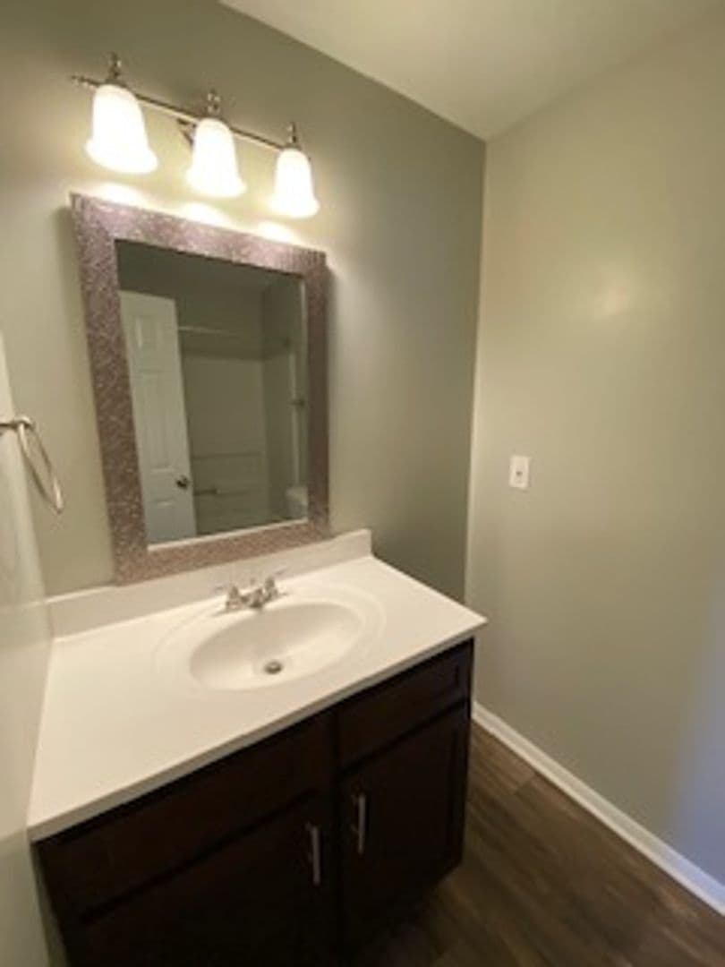 Warner Robins Apartment: 919 Corder Road