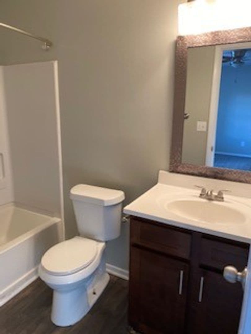 Warner Robins Apartment: 919 Corder Road