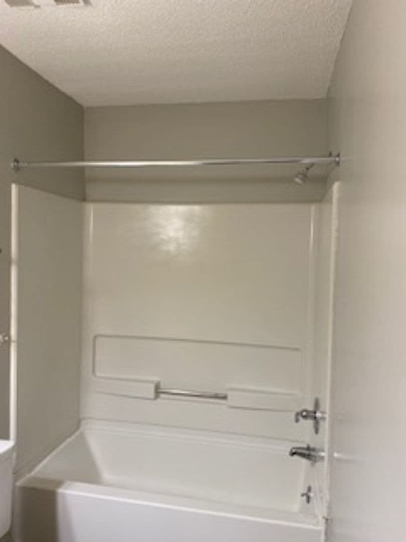 Warner Robins Apartment: 919 Corder Road