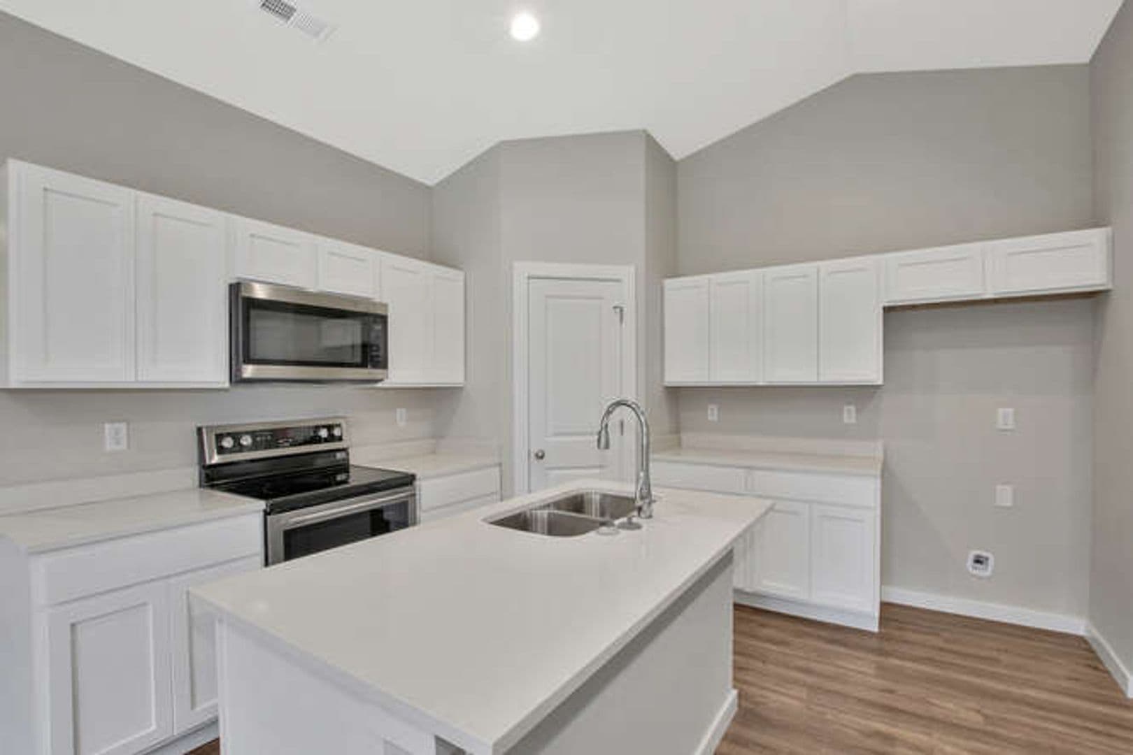 Wichita Apartment: 13543-13557 W Haskell