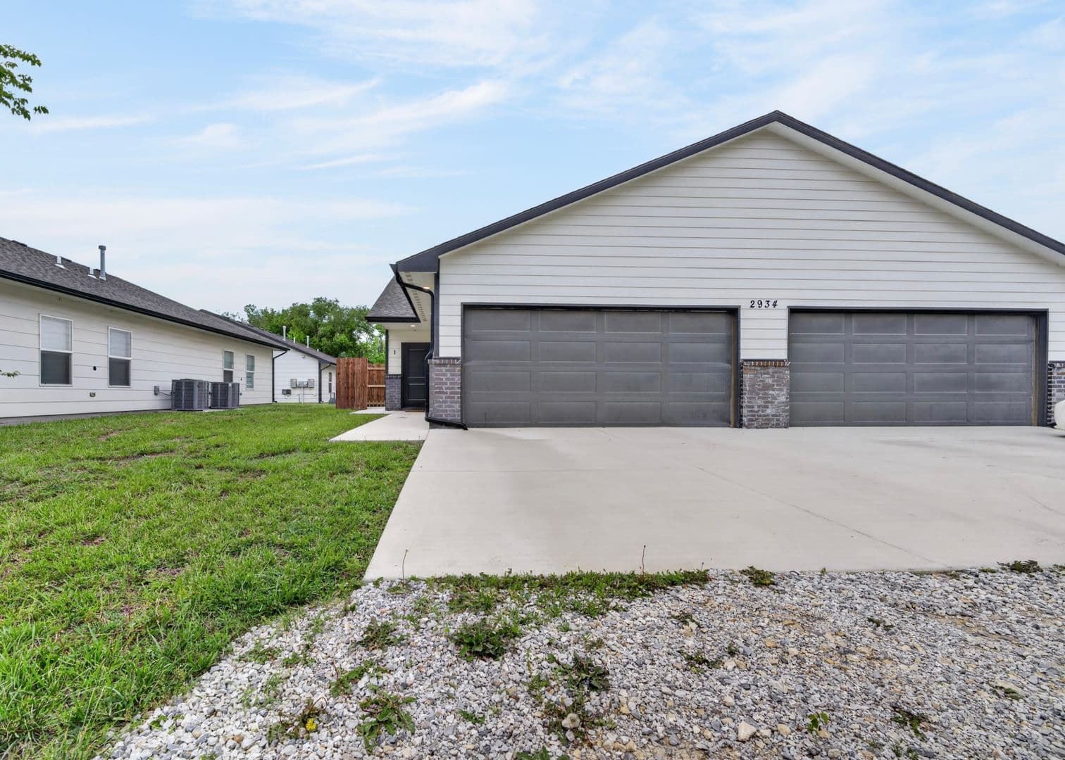 Wichita Apartment: 2934 W Murdock