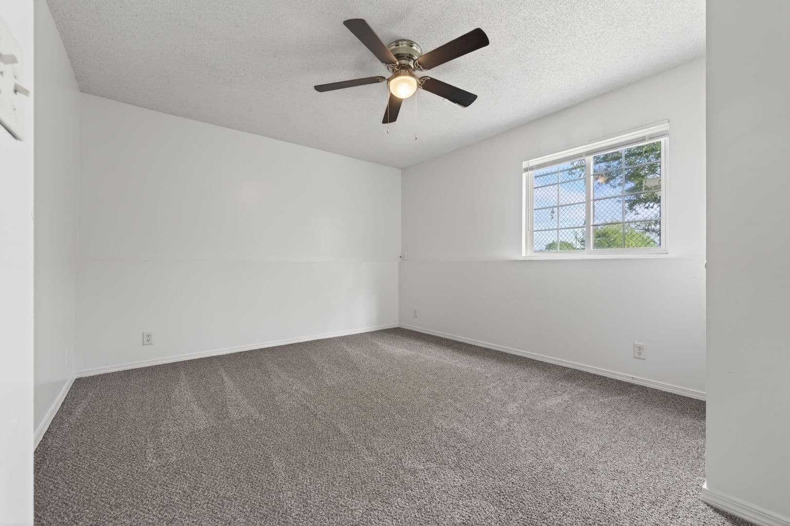 Wichita Apartment: 4329-4337 S Elizabeth