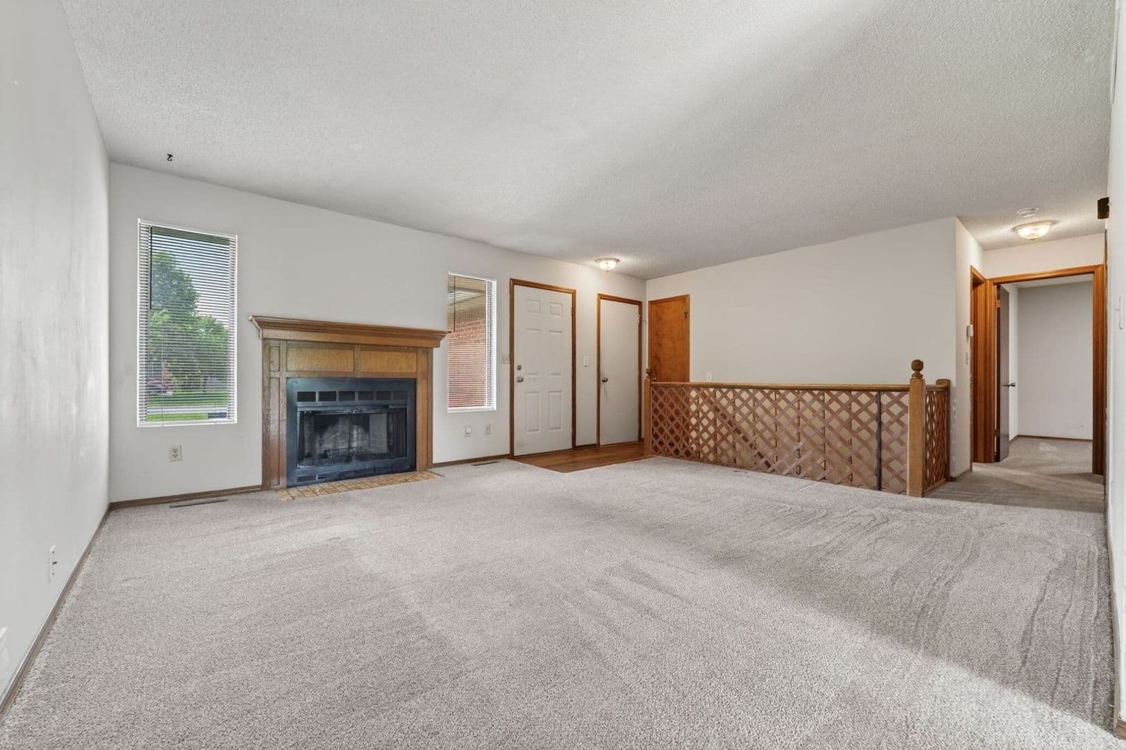 Wichita Apartment: 8432-8434 W Thurman
