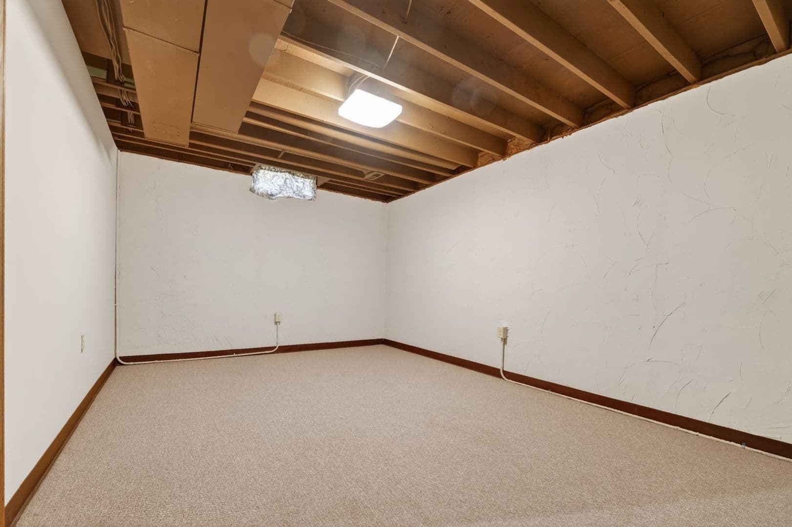 Wichita Apartment: 8432-8434 W Thurman