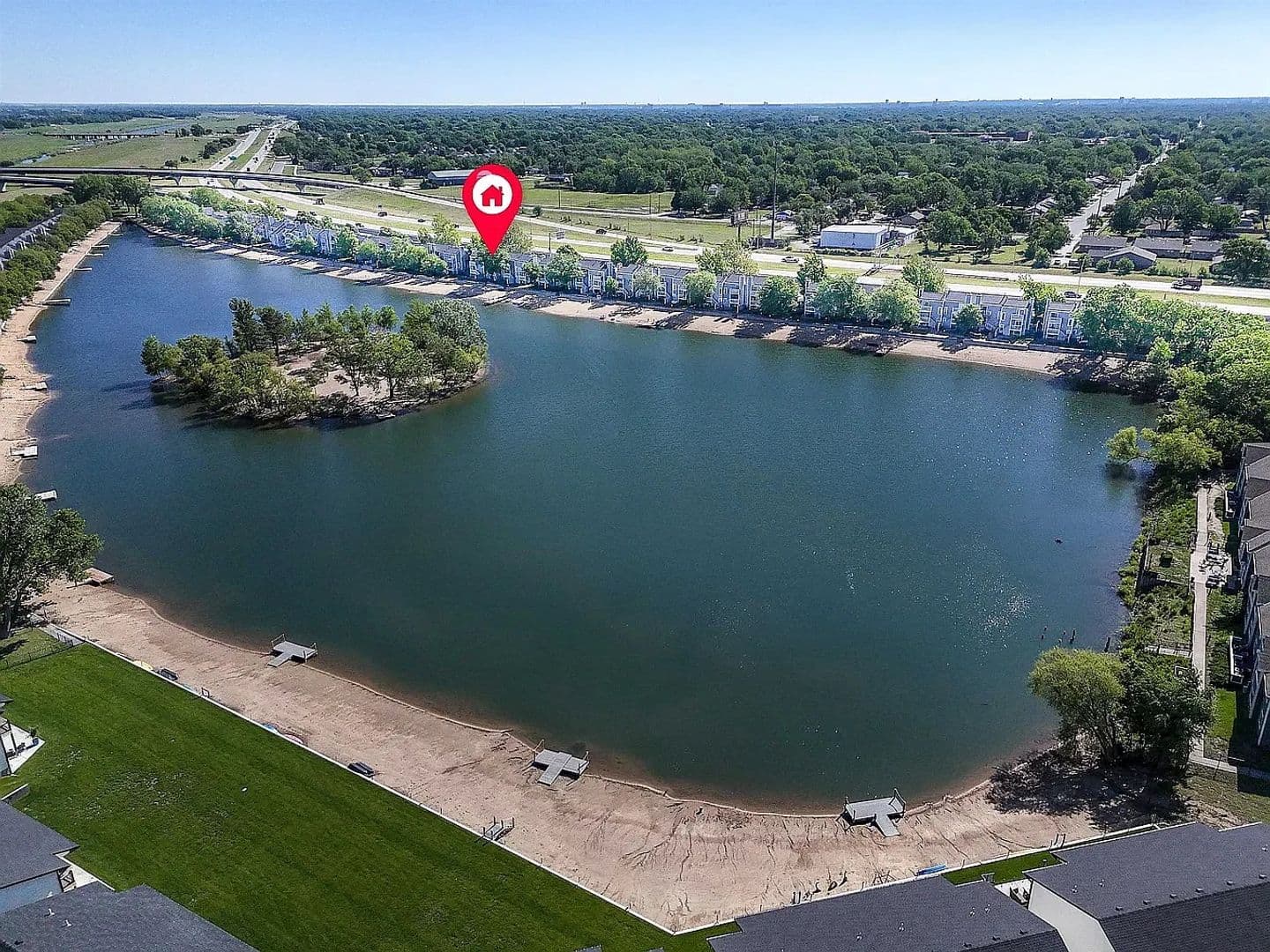 Wichita House: 1123 N Lake Wind St