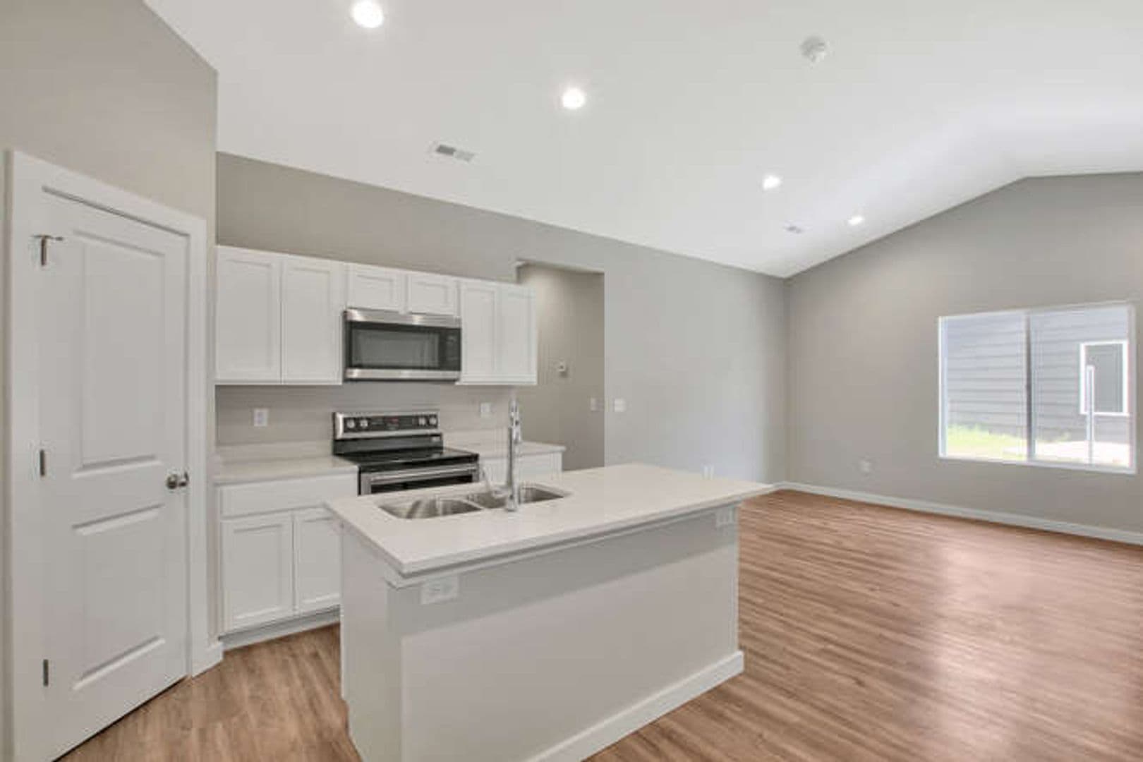 Wichita Apartment: 13543-13557 W Haskell