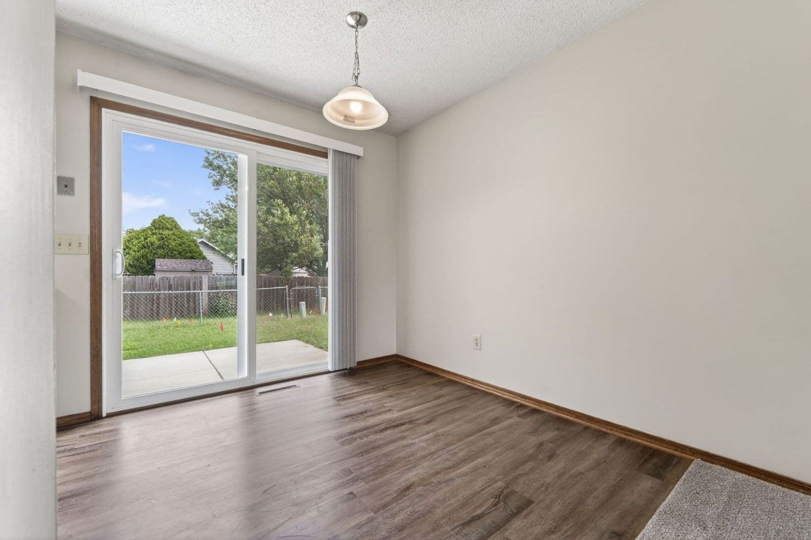 Wichita Apartment: 8432-8434 W Thurman
