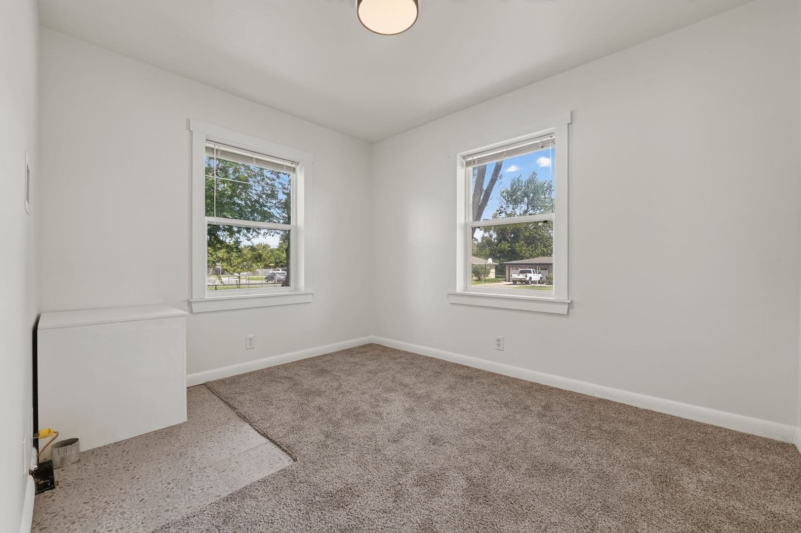 Newton Apartment: 421 SE 11th