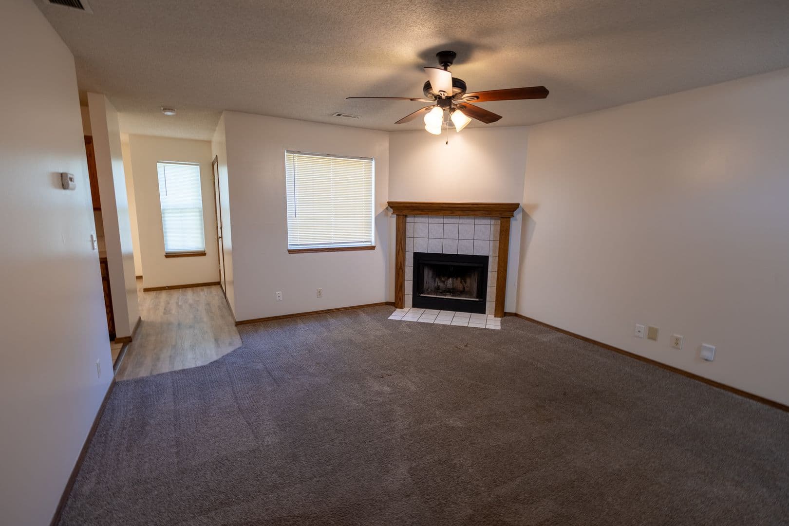 Maize Apartment: 204-206 N Queen Ave
