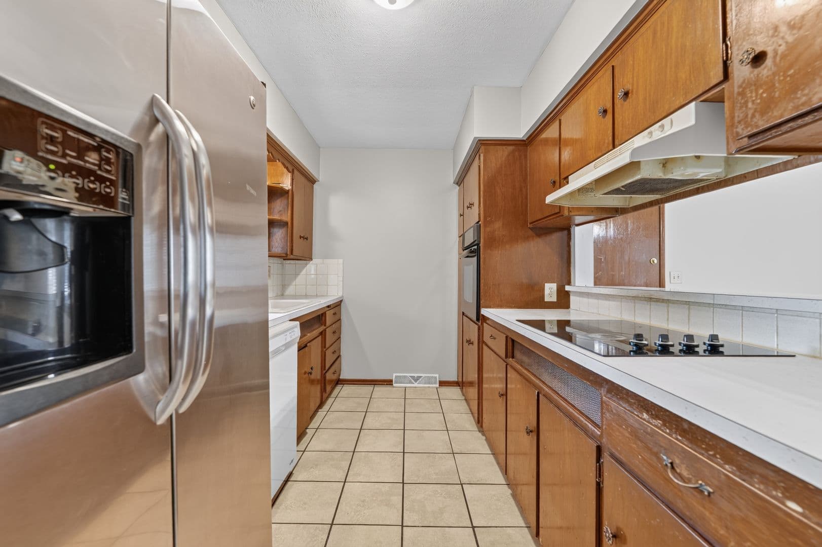 Wichita House: 8029 E Dresden Ln