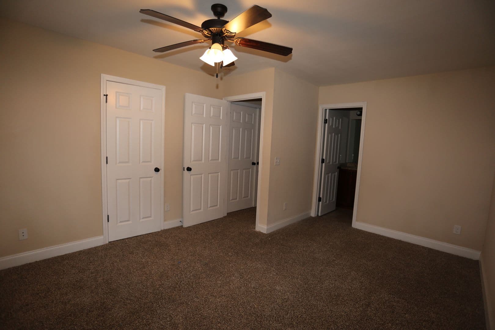 Statesboro Apartment: 142 Reserve Ln