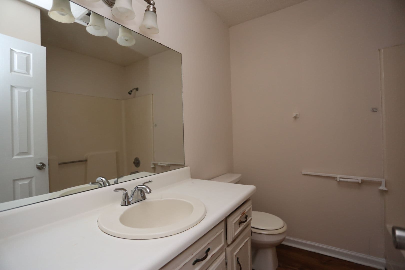 Statesboro Townhome: 140 Lanier Dr # 102