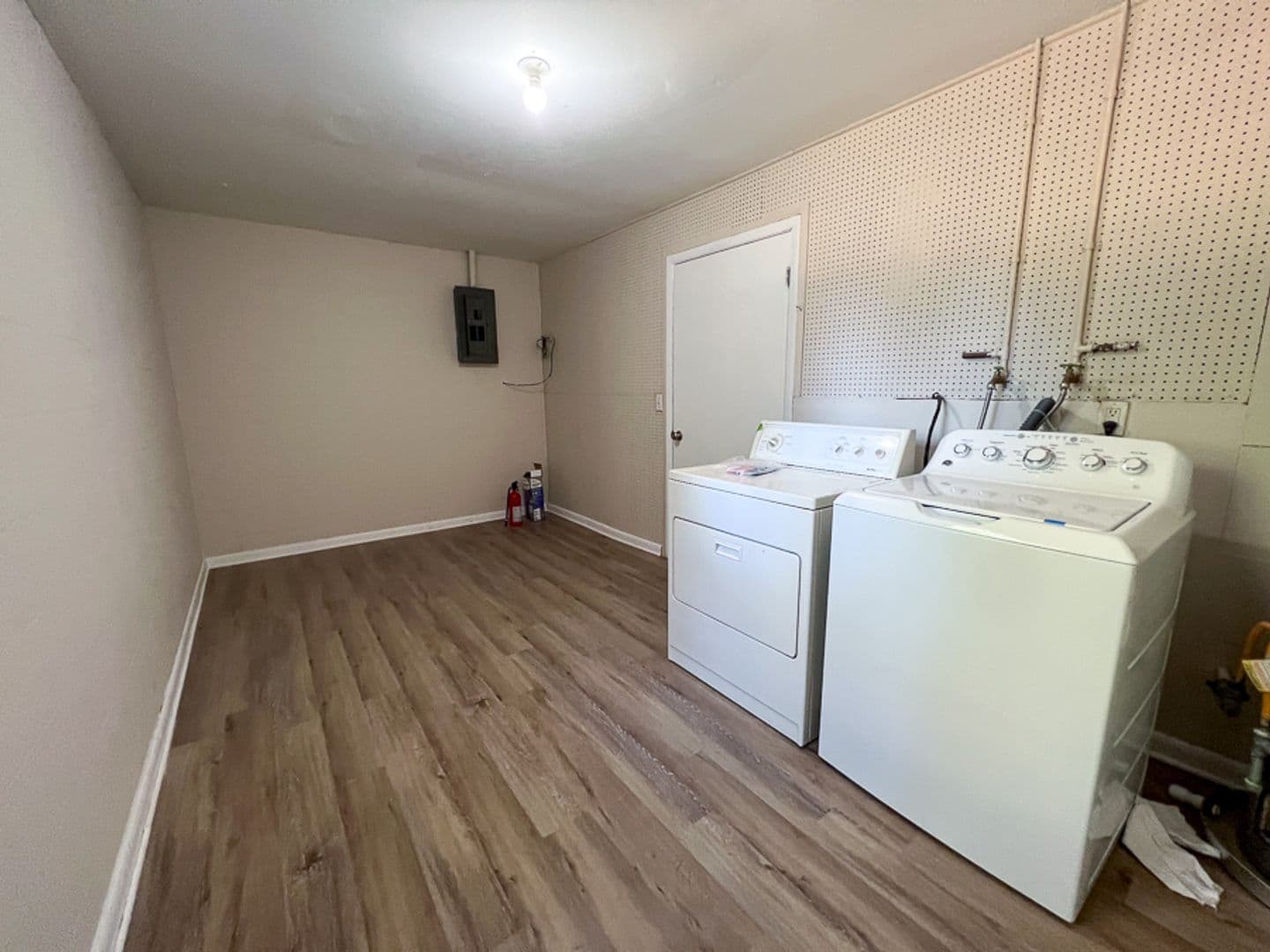 Gainesville House: 2110 NW 54th Terrace