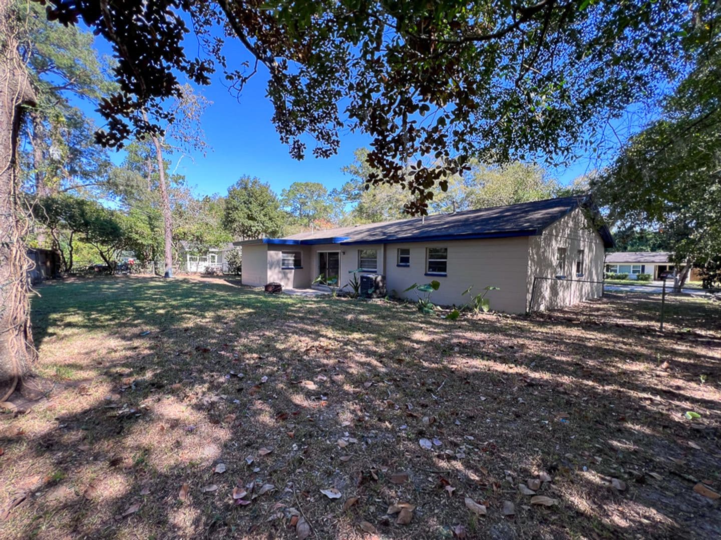 Gainesville House: 2110 NW 54th Terrace