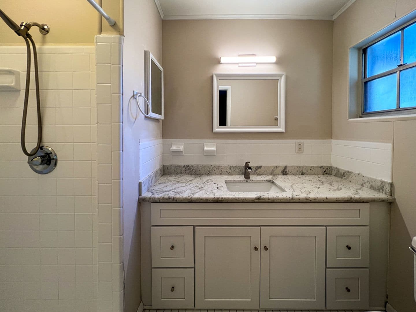 Gainesville House: 2110 NW 54th Terrace