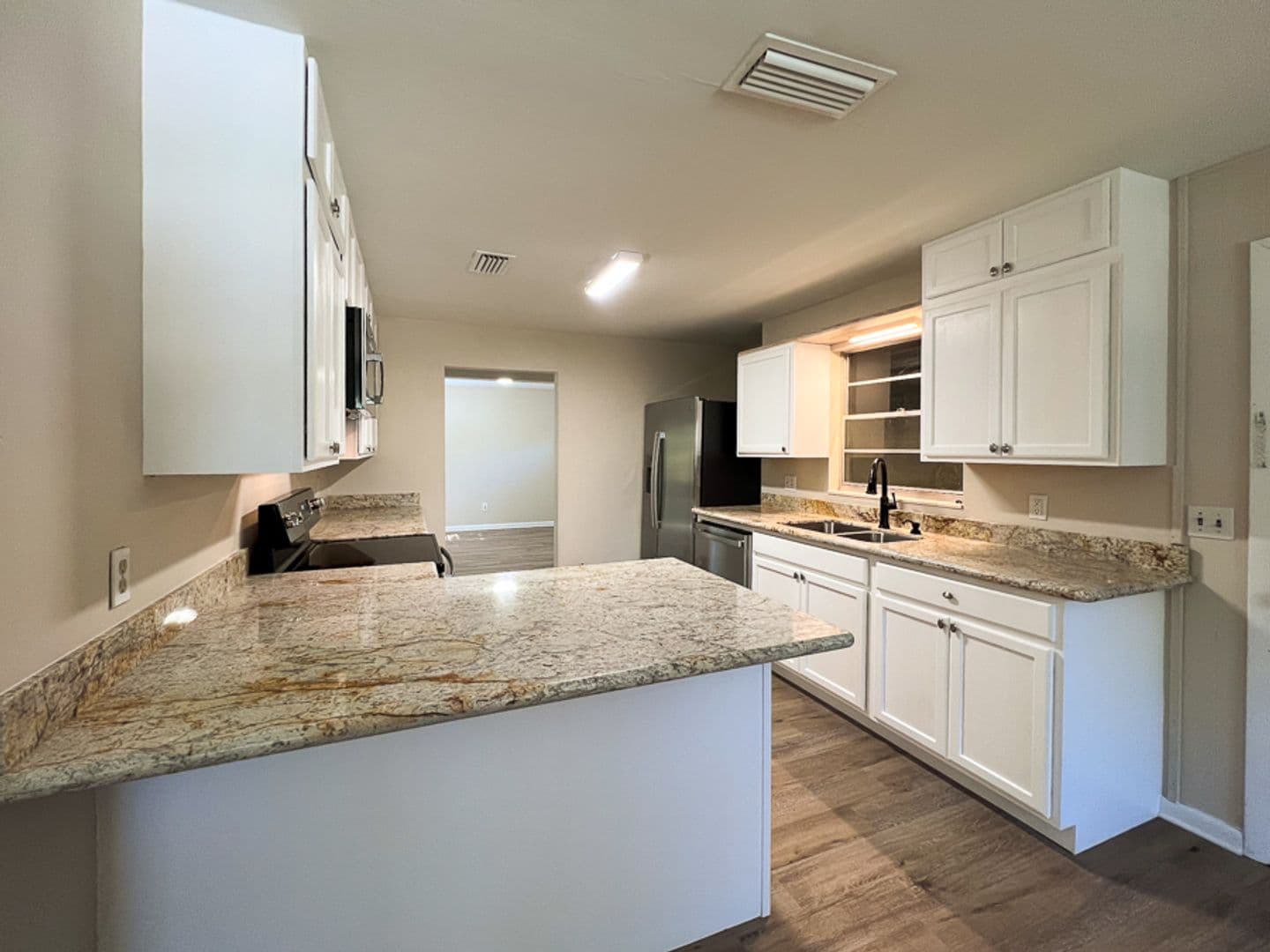 Gainesville House: 2110 NW 54th Terrace