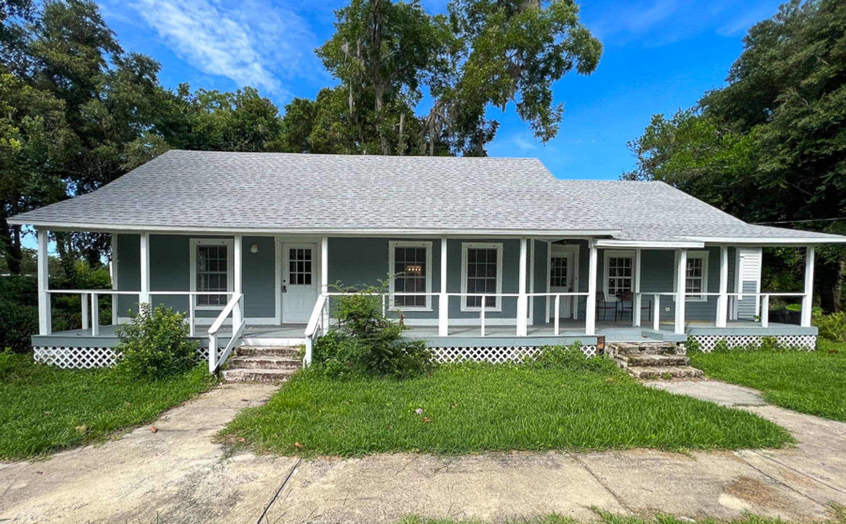 Waldo Apartment: 14437/14439 Earle Street