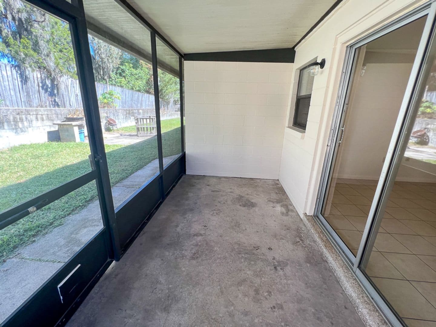 Gainesville Apartment: 1406 SW 18th Place