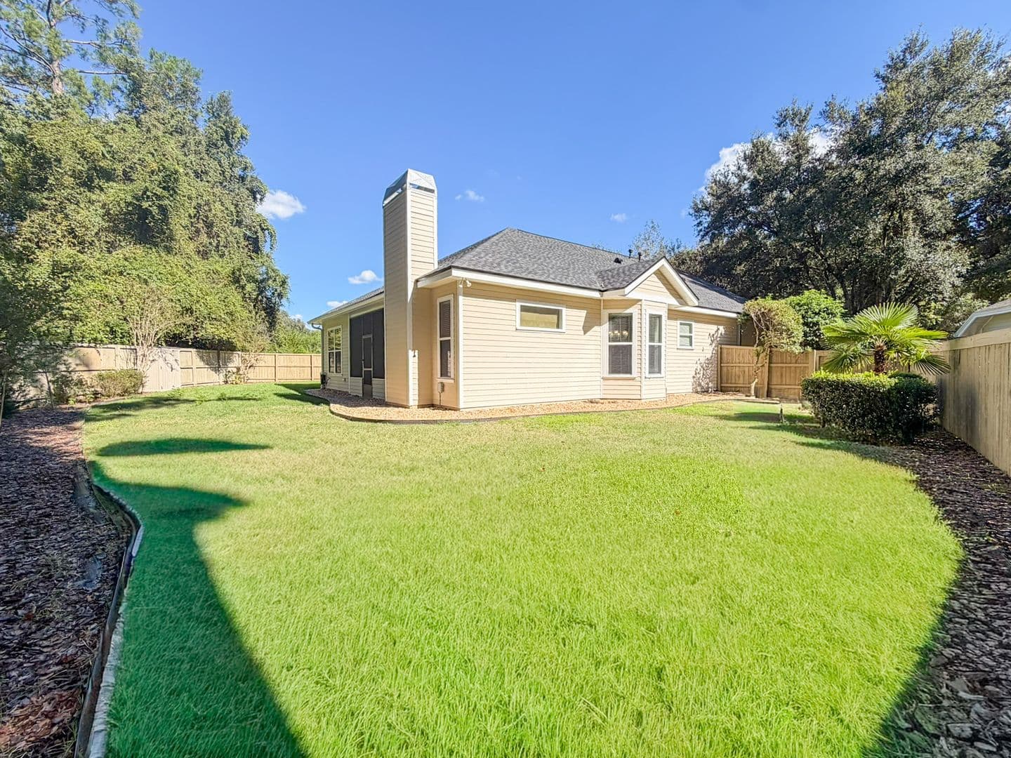 Gainesville House: 9044 SW 25th Road