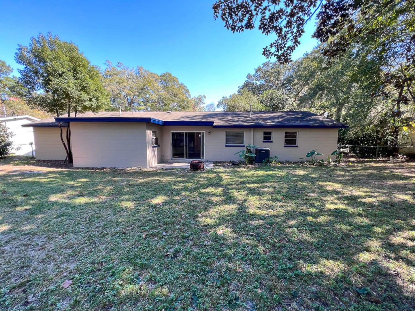 Gainesville House: 2110 NW 54th Terrace