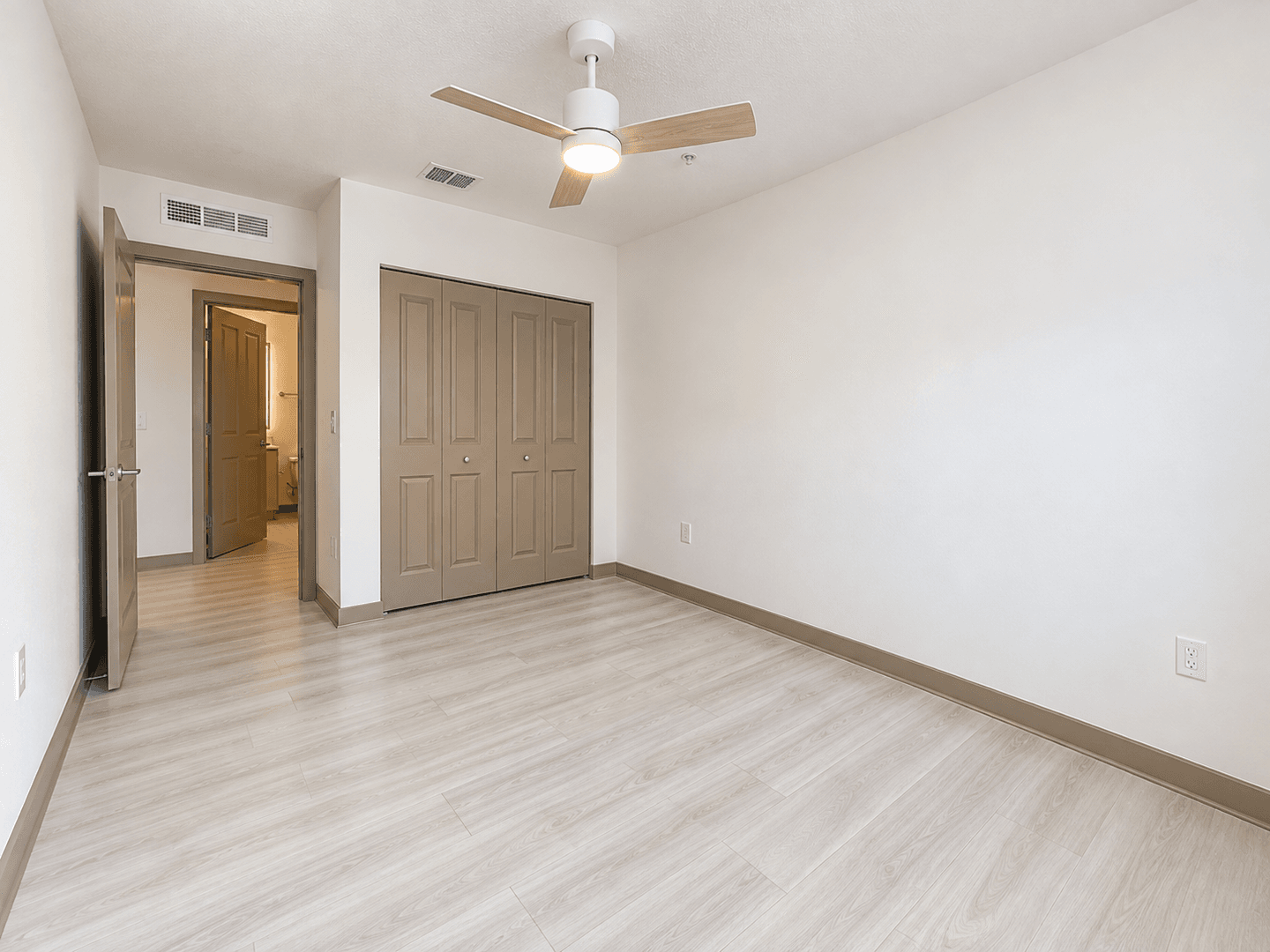Orlando House: 5563 Millenia Park Blvd unit 504