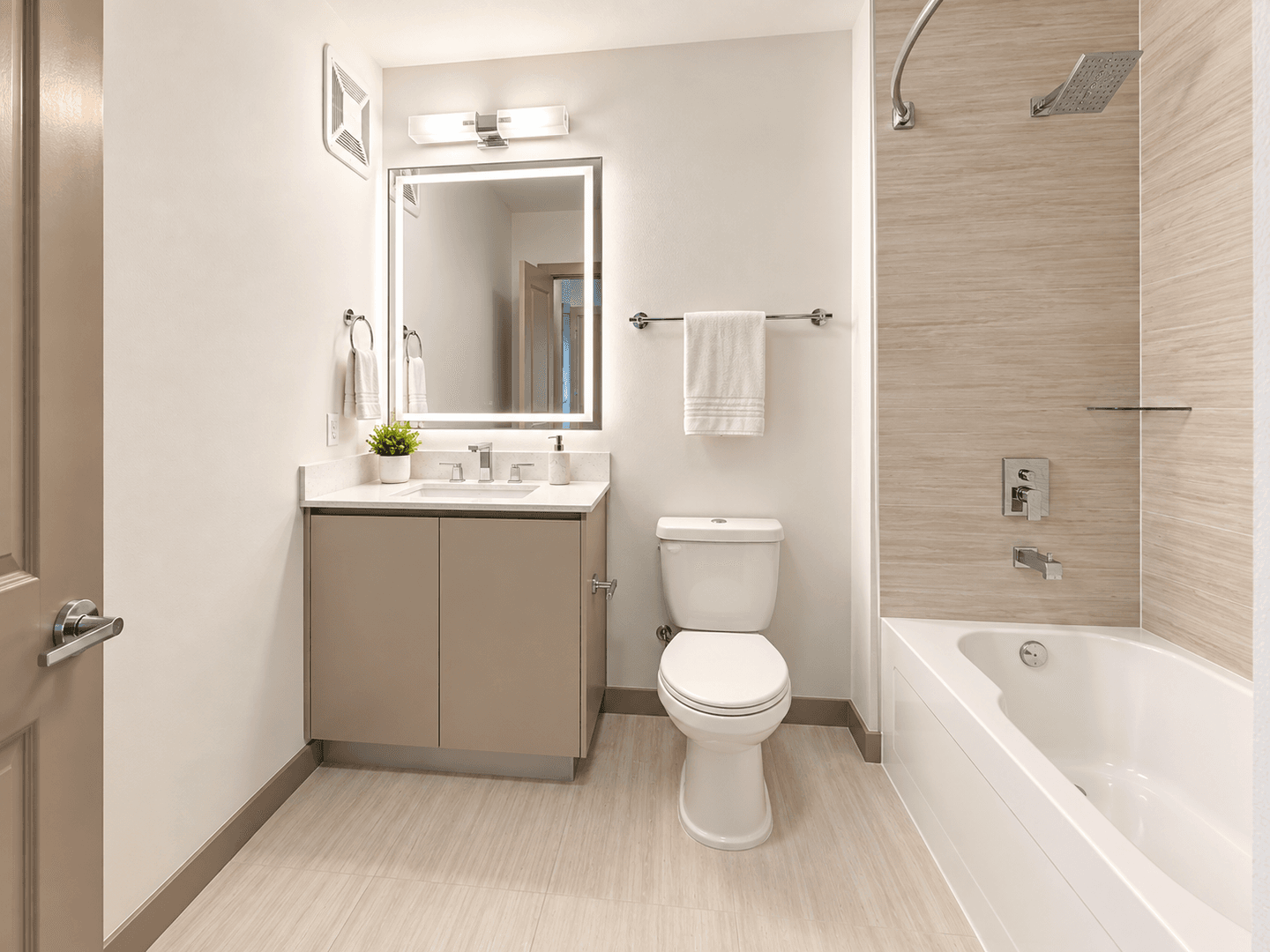 Orlando House: 5563 Millenia Park Blvd unit 504
