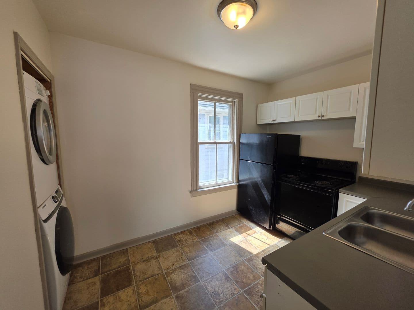 Rochester Apartment: 30 Hickory St - 2-Up