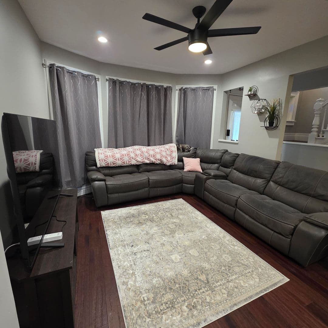 Tonawanda Apartment: 149 Adam Street