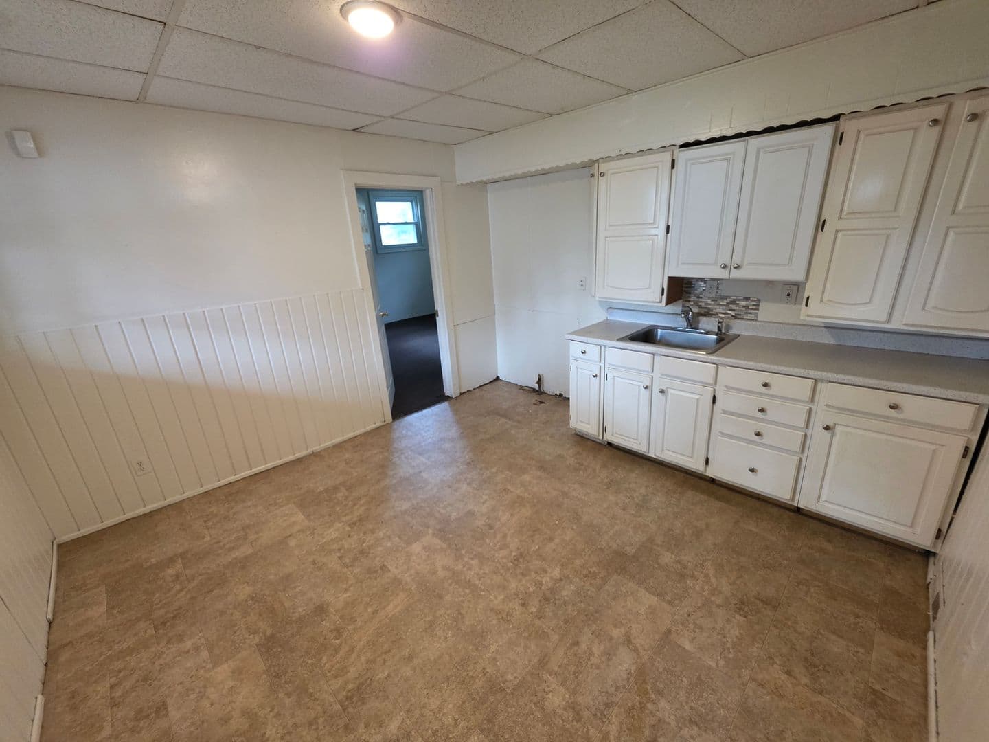 Rochester Apartment: 15 Lorenzo St Dn