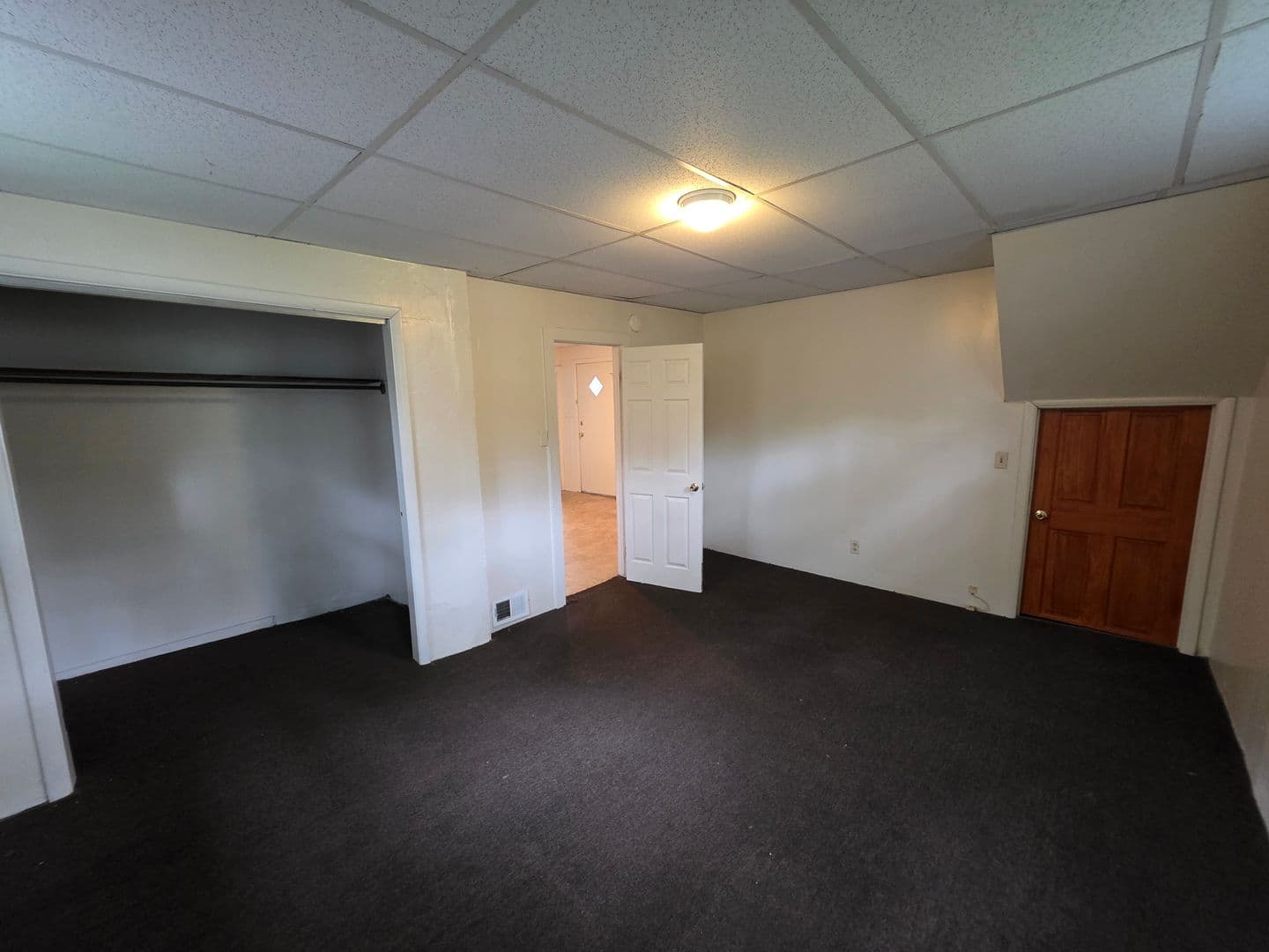 Rochester Apartment: 15 Lorenzo St Dn