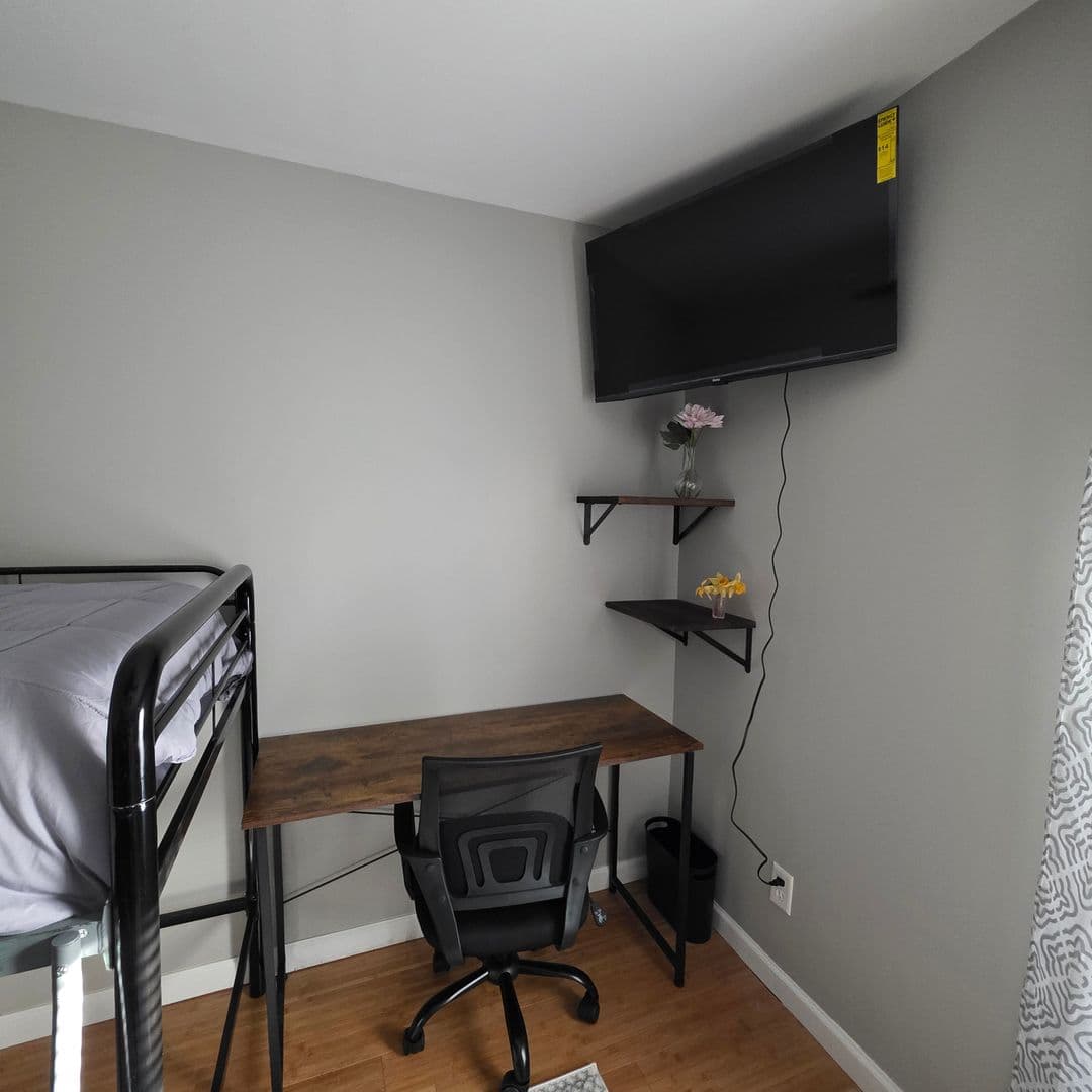 Tonawanda Apartment: 149 Adam Street