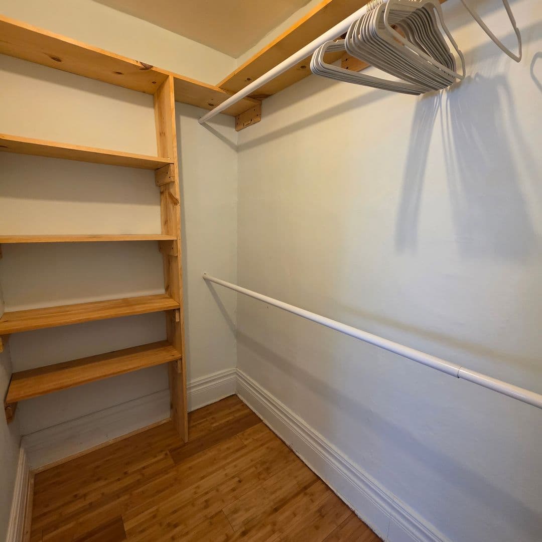 Tonawanda Apartment: 149 Adam Street