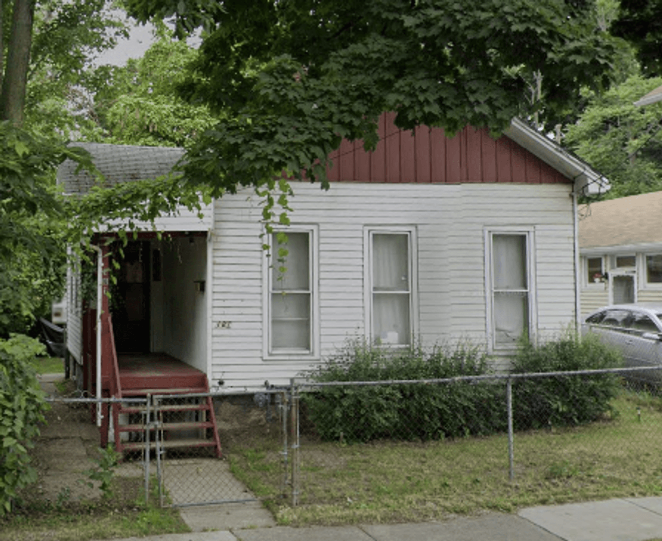 Rochester House: 181 Wilder St