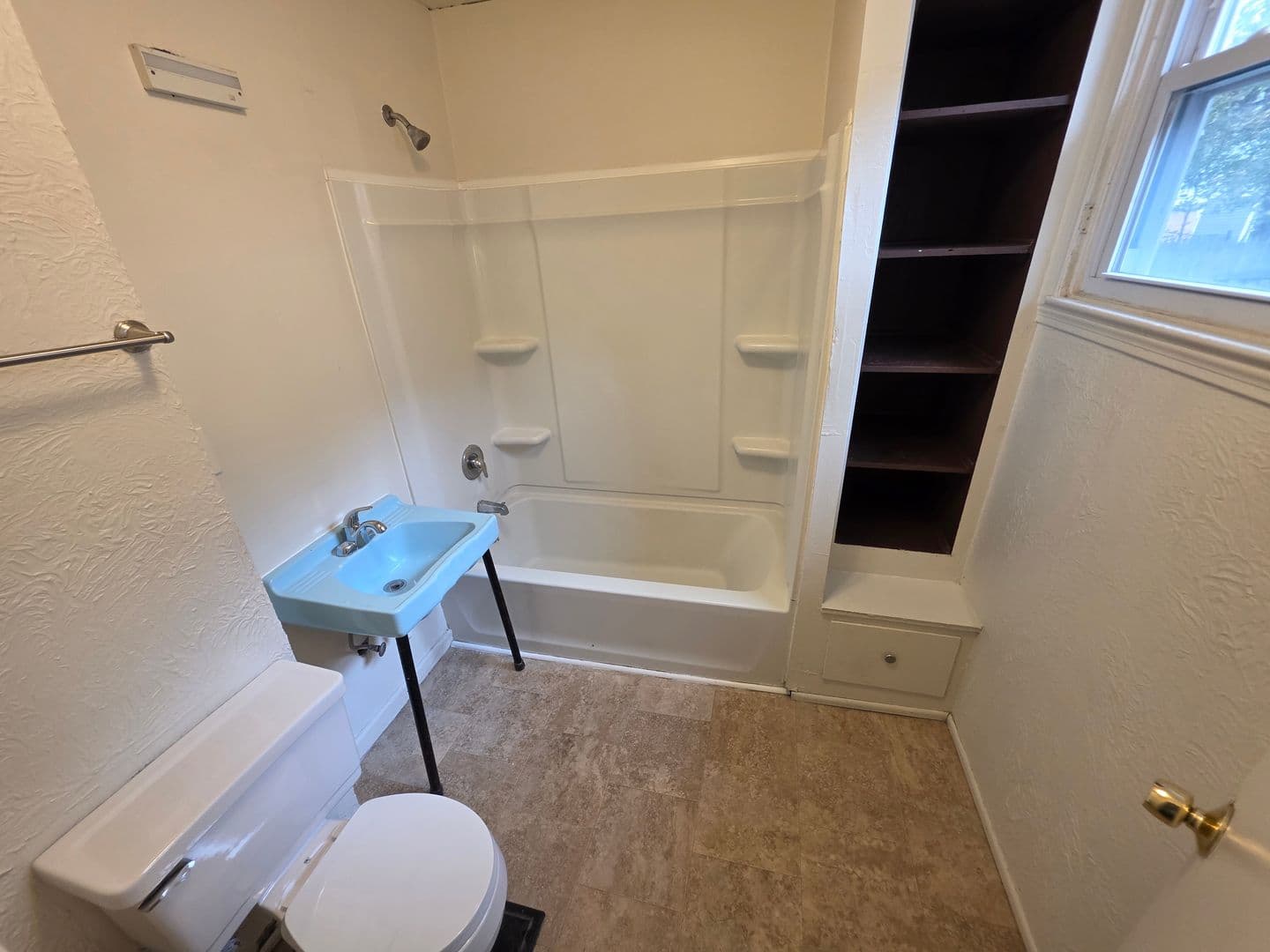 Rochester Apartment: 15 Lorenzo St Dn