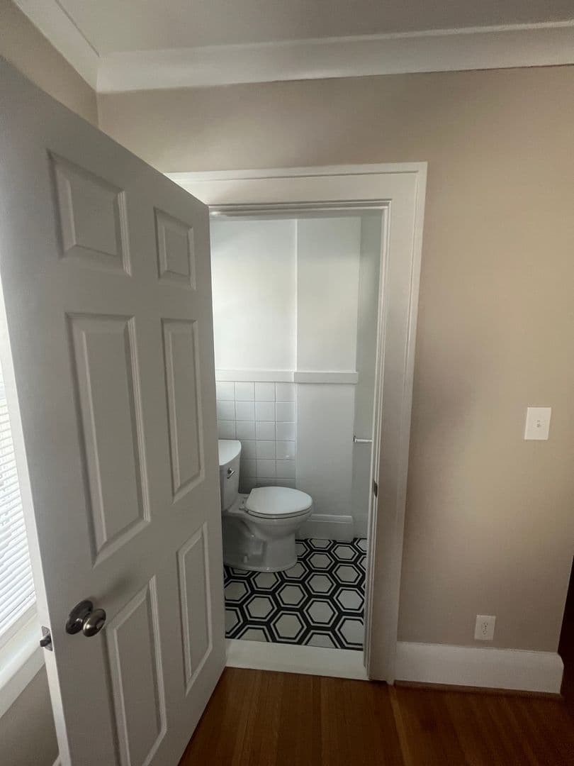 Rochester Apartment: 459 N Winton Rd (Lower Apt)