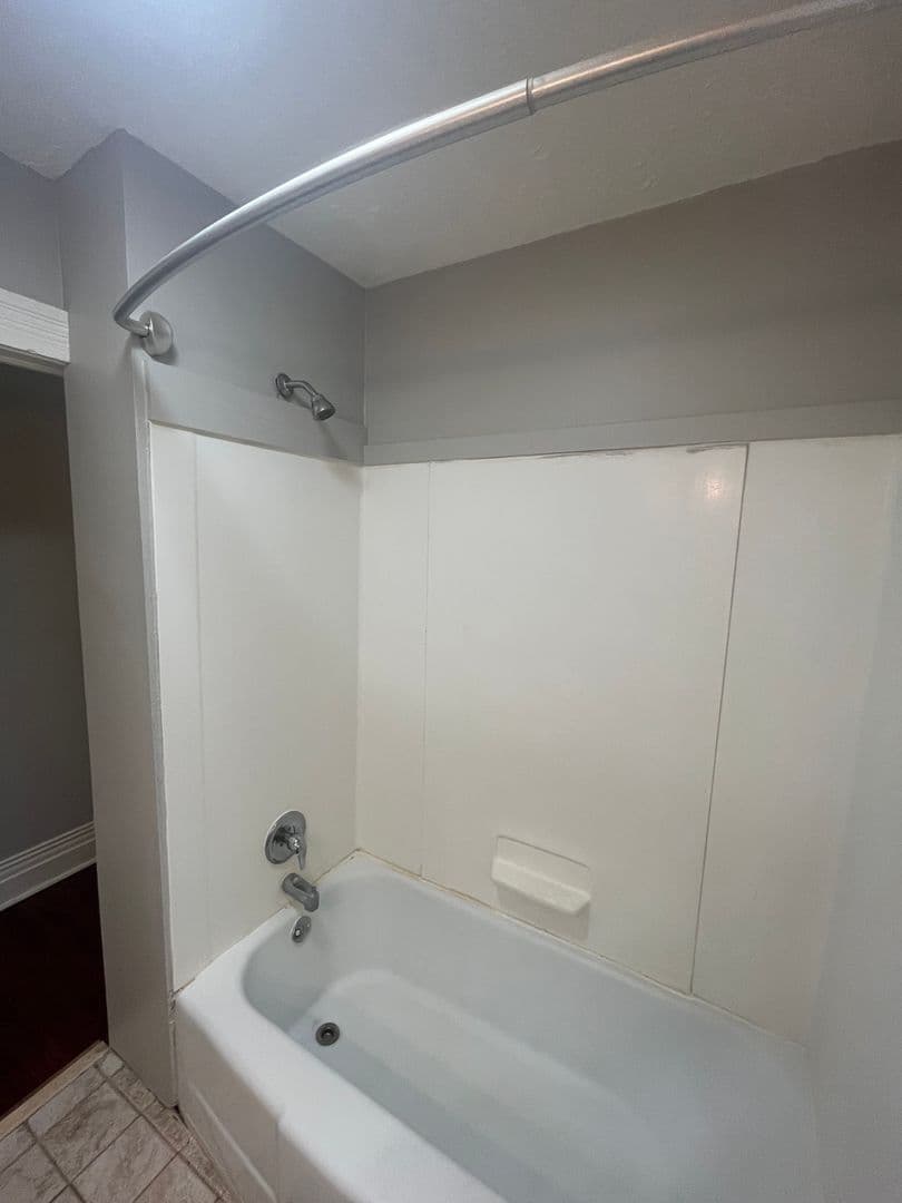 Rochester Apartment: 30 Rundel Park