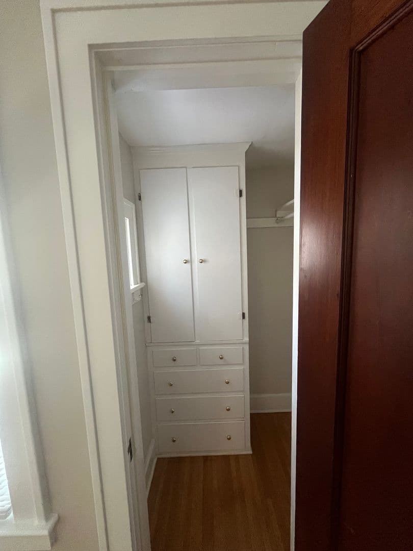 Rochester Apartment: 459 N Winton Rd (Lower Apt)
