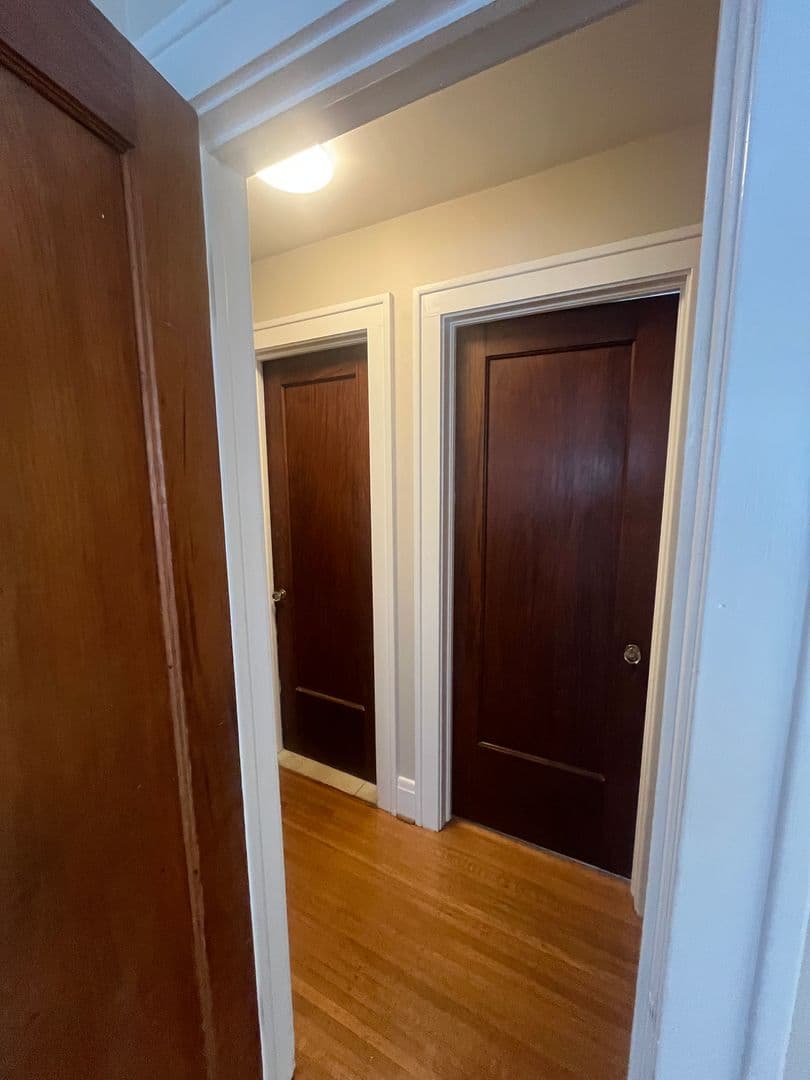 Rochester Apartment: 459 N Winton Rd (Lower Apt)