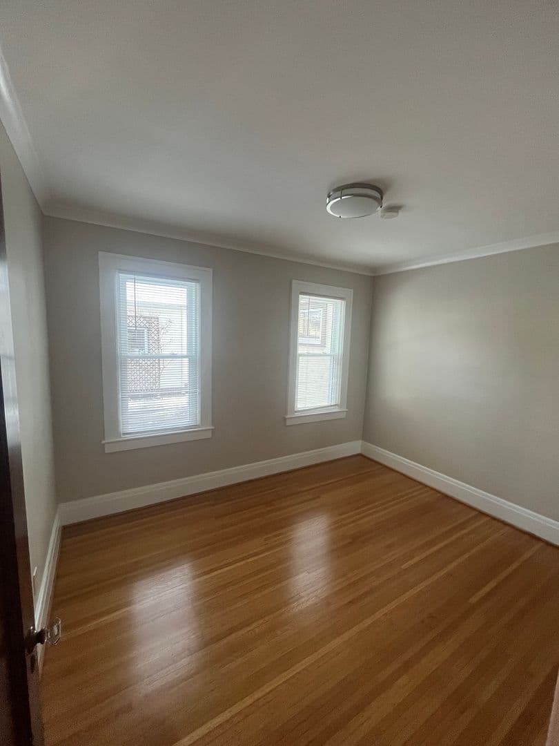 Rochester Apartment: 459 N Winton Rd (Lower Apt)