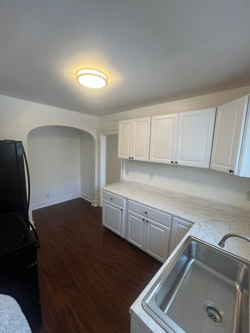 Rochester Apartment: 459 N Winton Rd (Lower Apt)