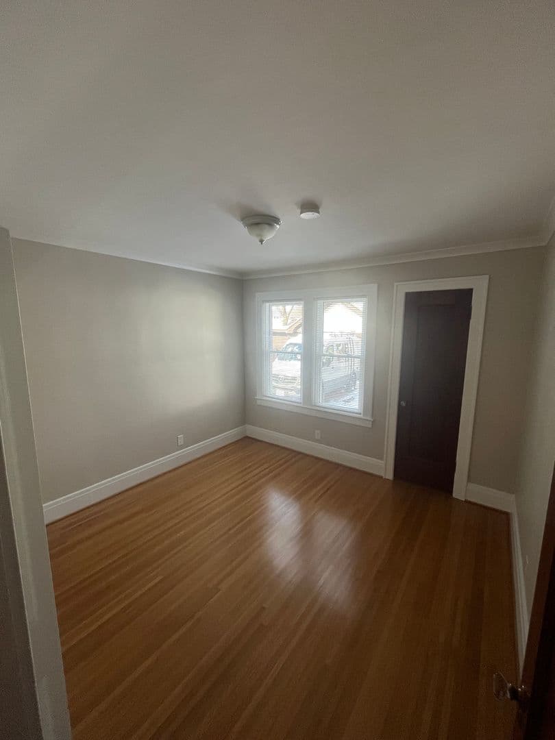 Rochester Apartment: 459 N Winton Rd (Lower Apt)