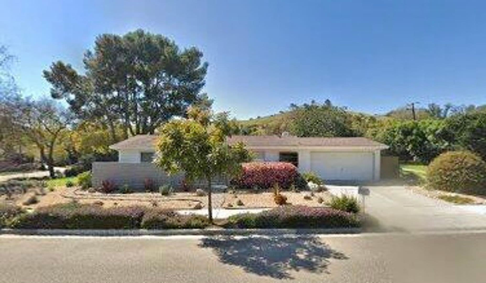 Santa Barbara House: 1061 Via Regina