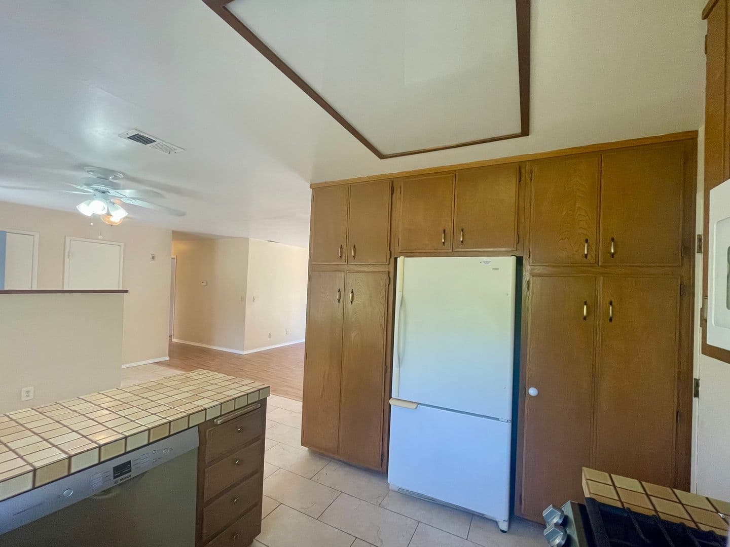 Santa Barbara House: 1061 Via Regina