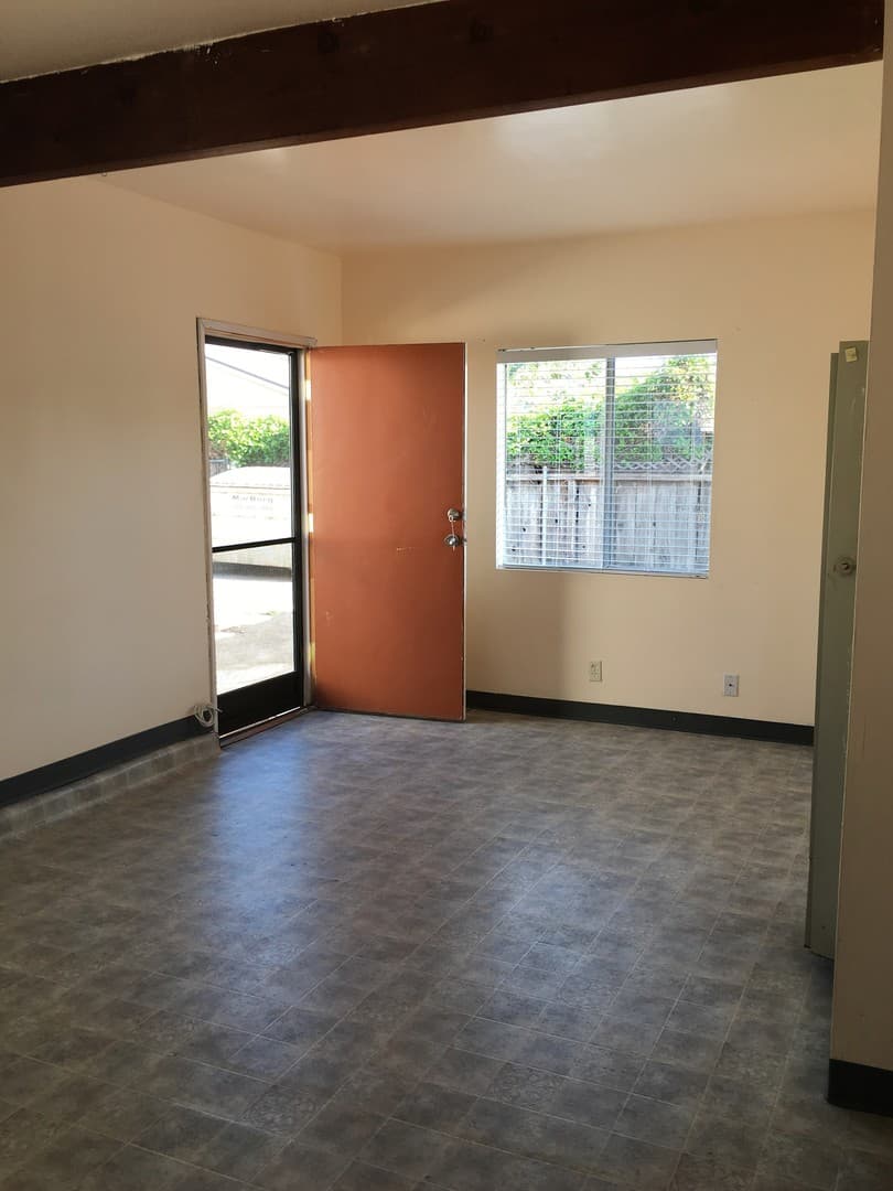 Goleta Condo: 27 1/2 Magnolia Ave.