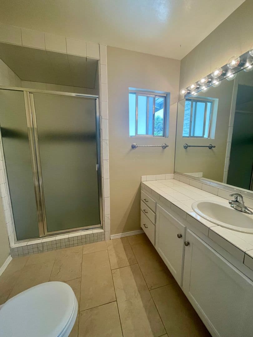 Santa Barbara House: 1061 Via Regina