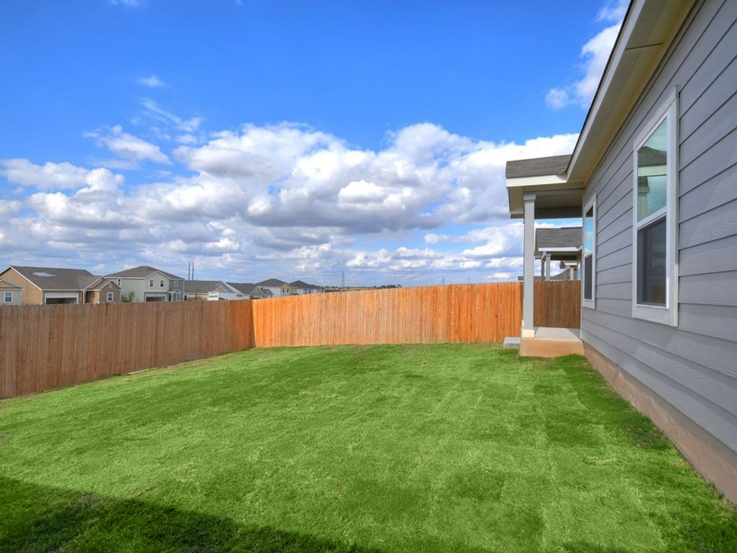 Pflugerville House: 19400 Caymus Dr