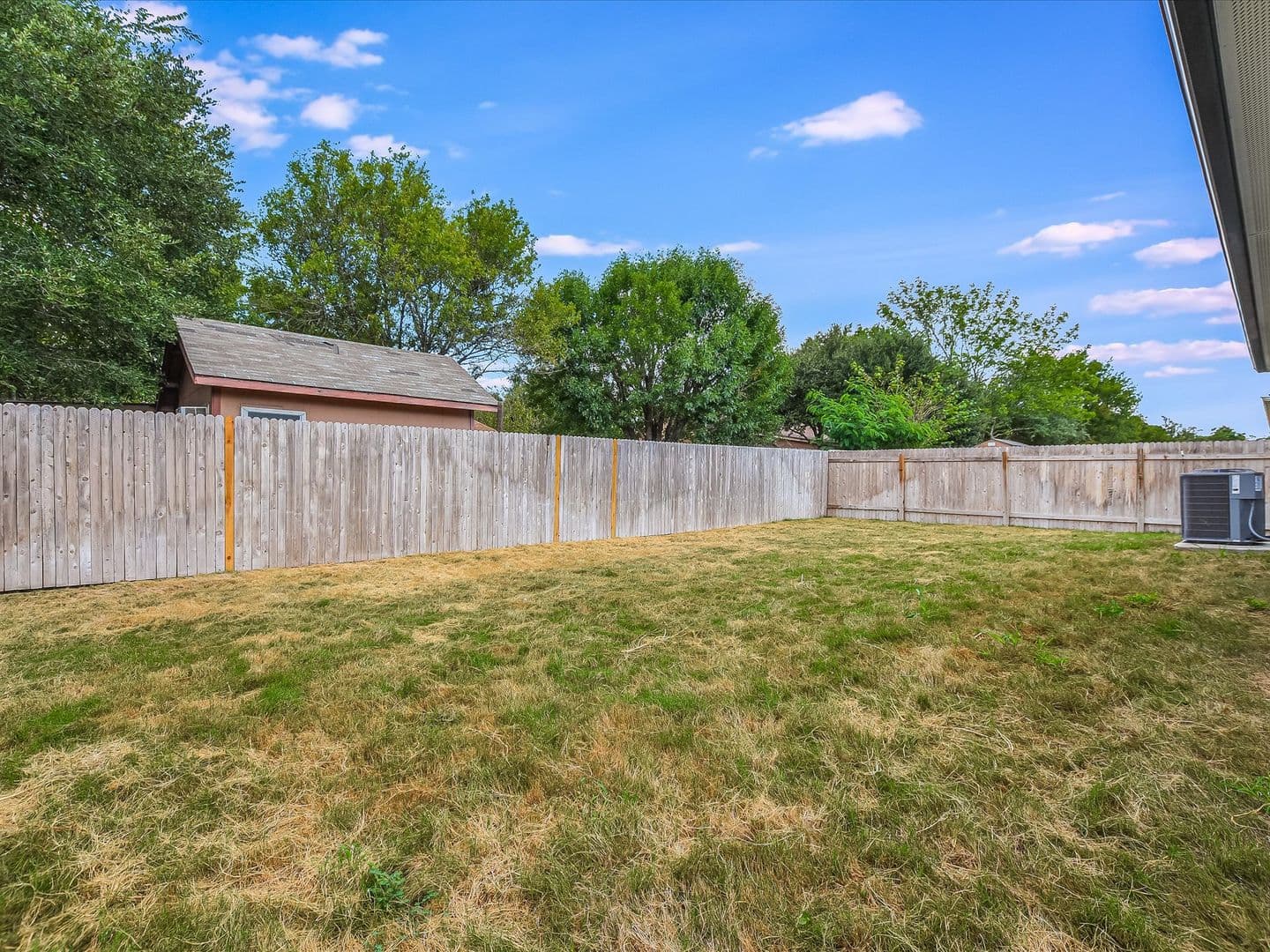 Lockhart House: 1305 Camden Lane