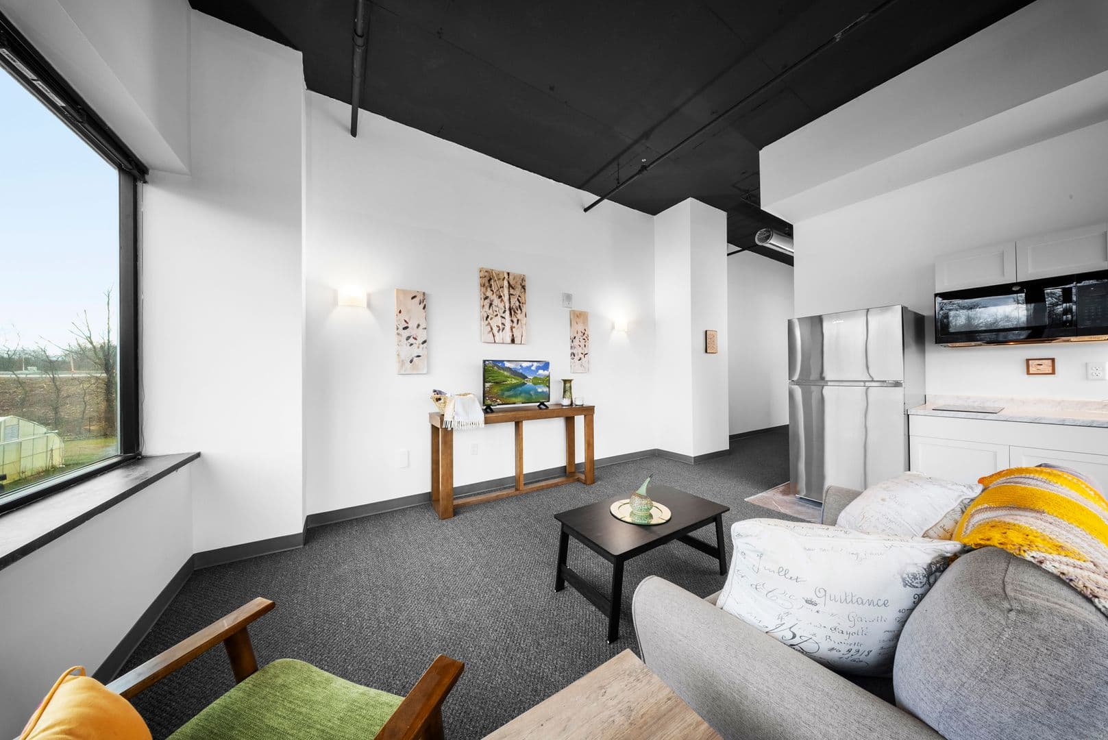Louisville Apartment: 1031 Zorn Ave