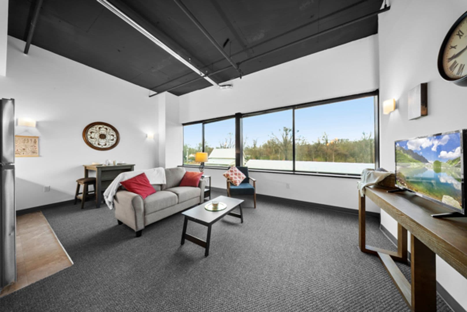 Louisville Apartment: 1031 Zorn Ave
