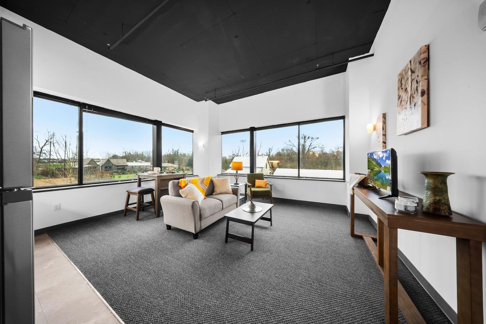Louisville Apartment: 1031 Zorn Ave